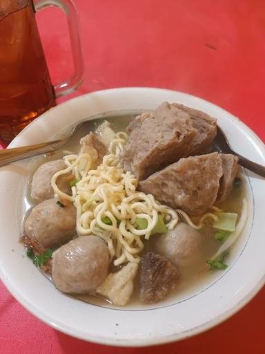 https://horego-prod-outlets-photos.s3.ap-southeast-3.amazonaws.com/horego.com/cempaka-putih/restaurant/bakso-arsad-mardani/review/thumbnail/af1qippfhdfsuzypqjghht2t4heiclpm0dhb1oqckhgj.jpg