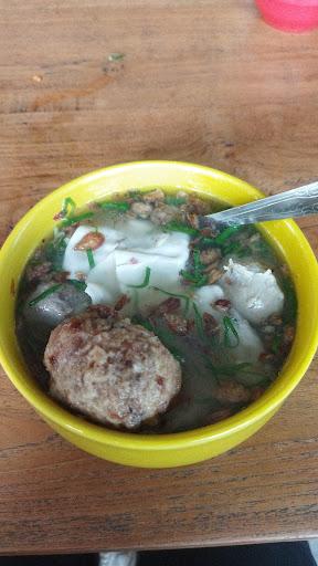 https://horego-prod-outlets-photos.s3.ap-southeast-3.amazonaws.com/horego.com/cempaka-putih/restaurant/bakso-bakwan-malang-cak-su-kumis-cempaka-putih/review/thumbnail/af1qipmzhtwsj5o46cymqgofoshpogx2bvcgg1tukp4y.jpg