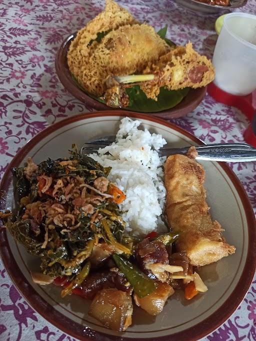 Warung Makan Bu Hj. Salamah review
