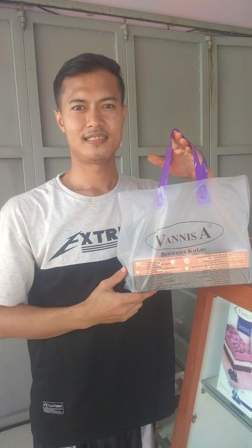 Vannisa Brownies Cicalengka review