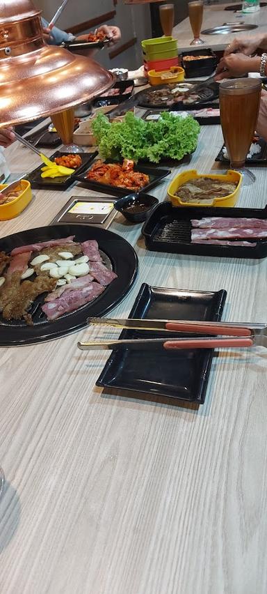 https://horego-prod-outlets-photos.s3.ap-southeast-3.amazonaws.com/horego.com/cicalengka/restaurant/charada-korean-grill/review/thumbnail/af1qipmuetuycomnd1fahuw8edbuht-iq-puyzhx2gjo.jpg