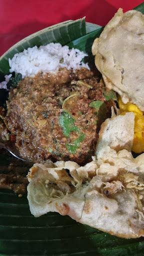 https://horego-prod-outlets-photos.s3.ap-southeast-3.amazonaws.com/horego.com/cilandak/restaurant/warung-boma-fatmawati-nasi-pecel-pincuk-anget-madiun/review/thumbnail/af1qipmzx93pxdfbfhjolgujt5vvx_zrq3tshghfar7g.jpg