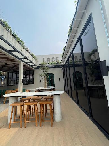 Lace Cafe review