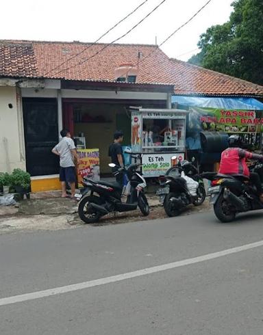 https://horego-prod-outlets-photos.s3.ap-southeast-3.amazonaws.com/horego.com/cipayung/restaurant/es-teh-wangi-solo-pertigaan-cedang/review/thumbnail/AF1QipPv_XczjzUT5mtIuRk8a0penyjQRPWDA_NBnYNM.jpg