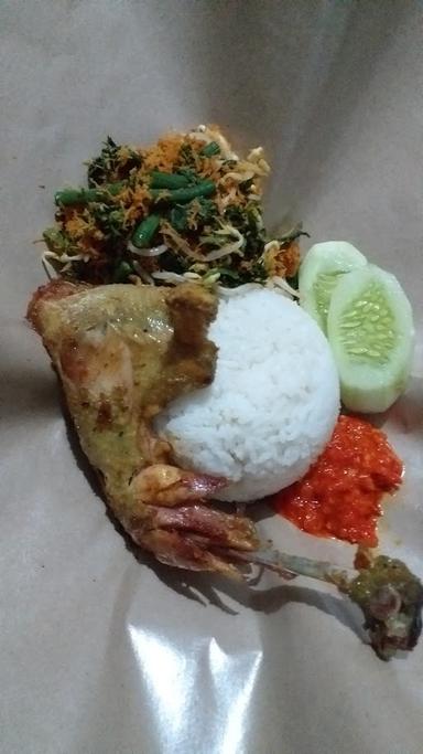 https://horego-prod-outlets-photos.s3.ap-southeast-3.amazonaws.com/horego.com/ciputat-timur/restaurant/ayam-goreng-kampung-bowerkah/food/thumbnail/AF1QipMYqODgJtcjsiCGkm2ItC3UymwOKKjvfGHo1lfp.jpg