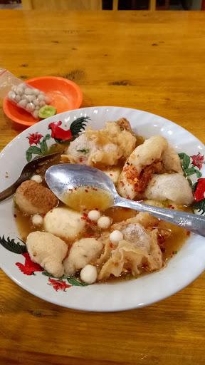 https://horego-prod-outlets-photos.s3.ap-southeast-3.amazonaws.com/horego.com/ciputat-timur/restaurant/baso-aci-akang-rempoa/review/thumbnail/af1qipo1-slytfv-1st7b_fd3fbxvdlpshusbgblcbg3.jpg