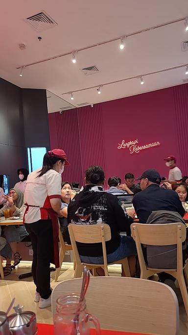 https://horego-prod-outlets-photos.s3.ap-southeast-3.amazonaws.com/horego.com/ciputat-timur/restaurant/gyumbox-bxc-bintaro-jaya-xchange-mall-2/review/thumbnail/AF1QipOuK2wqkamtuttJHMr5-Arl3hodVgweKM6lr-HQ.jpg