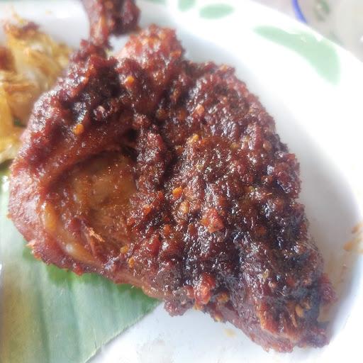 Bebek Ngarasan review