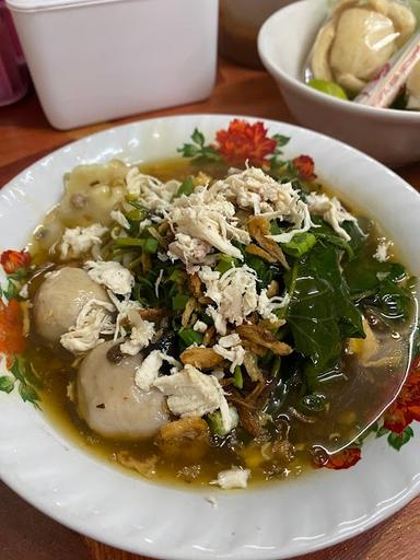 https://horego-prod-outlets-photos.s3.ap-southeast-3.amazonaws.com/horego.com/coblong/restaurant/lomie-dan-bakmie-imam-bonjol-cab-dago-atas/review/thumbnail/af1qipnyuuxqse_lj0zputkag_gka7ze2naolr68zyoi.jpg