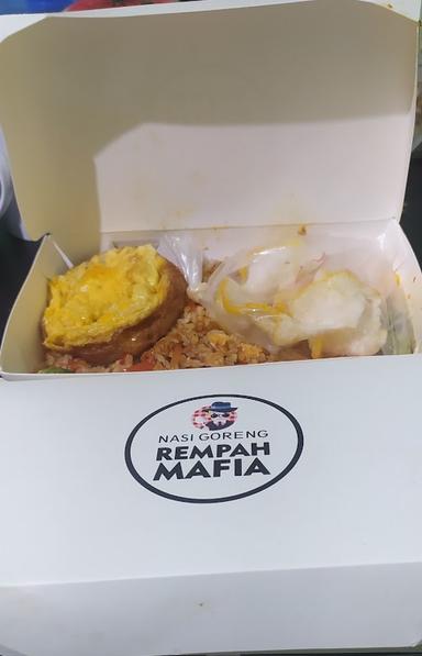 https://horego-prod-outlets-photos.s3.ap-southeast-3.amazonaws.com/horego.com/coblong/restaurant/nasi-goreng-rempah-mafia-dipati-ukur/review/thumbnail/af1qipmulkhttzriy7vkq3fjvaiziocc7b2czalnr9yg.jpg