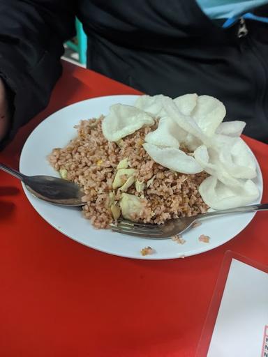 https://horego-prod-outlets-photos.s3.ap-southeast-3.amazonaws.com/horego.com/coblong/restaurant/pondok-nasi-goreng-cak-jali/review/thumbnail/af1qipml65eisnbk2s7kogx_zvgczonog1msv6dmrbn2.jpg