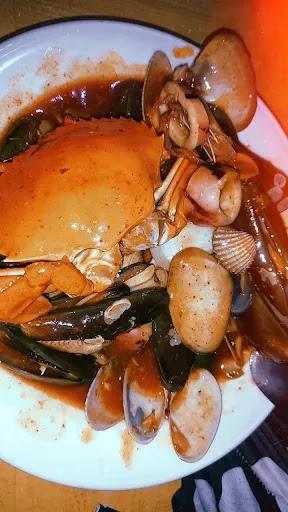 Seafood Bombom Cikutra review