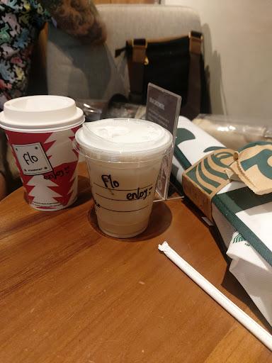 Starbucks Malioboro review