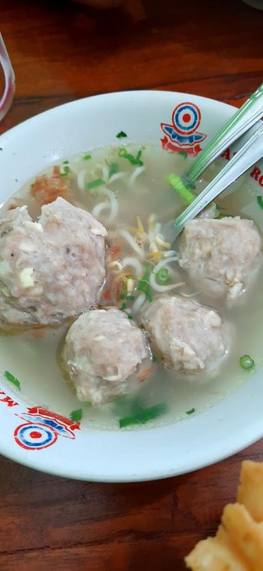 https://horego-prod-outlets-photos.s3.ap-southeast-3.amazonaws.com/horego.com/danurejan/restaurant/bakso-urat-cak-ari/review/thumbnail/af1qipoi55jpocewi6qcu3tassv5e7u0wvkribjaliu9.jpg