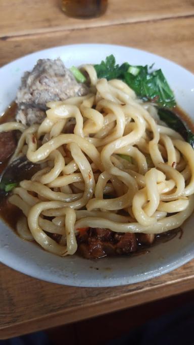 https://horego-prod-outlets-photos.s3.ap-southeast-3.amazonaws.com/horego.com/dayeuhkolot/restaurant/mie-ayam-bakso-jabrig/review/thumbnail/af1qipnbrf_-qseluanytr2ncd0kdt5ax6h9ga1spbou.jpg