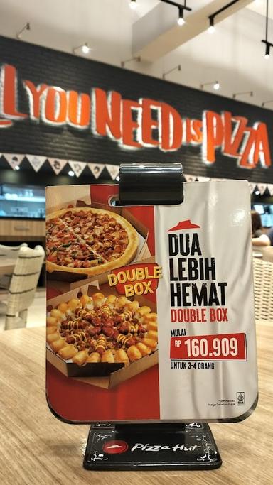 https://horego-prod-outlets-photos.s3.ap-southeast-3.amazonaws.com/horego.com/denpasar-barat/restaurant/pizza-hut-restoran/review/thumbnail/af1qipolzk1_lvvniwpwhkj3fk_fozm4df_h0ytxerbm.jpg