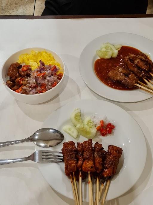 Sabo (Sate Ayam Babi Oka) review