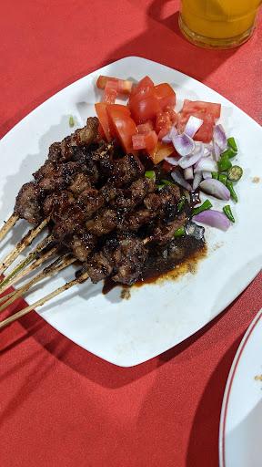 https://horego-prod-outlets-photos.s3.ap-southeast-3.amazonaws.com/horego.com/denpasar-barat/restaurant/tombo-luwe-sop-kaki-dan-sate-kambing/review/thumbnail/af1qiponb66itr8xxpvlzwdifttbas3ywue-tquwii_v.jpg