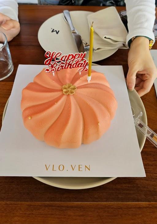 Vloven Patisserie review