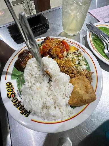 https://horego-prod-outlets-photos.s3.ap-southeast-3.amazonaws.com/horego.com/denpasar-timur/restaurant/ayam-bakar-wong-solo/review/thumbnail/af1qipm6hv_vl5fxkwzckibgnr10f8pbkhwf7wcdojqa.jpg