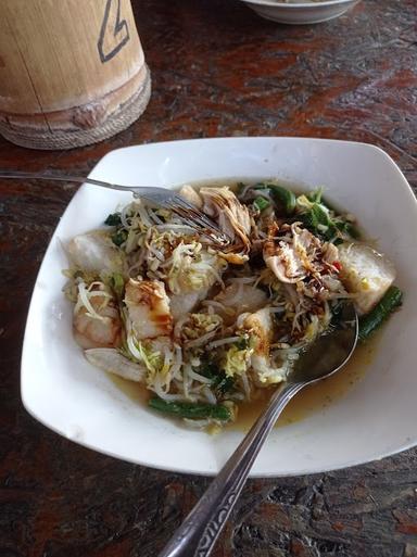 https://horego-prod-outlets-photos.s3.ap-southeast-3.amazonaws.com/horego.com/denpasar-timur/restaurant/warung-rujak-bali-d-tepi-sawah/review/thumbnail/af1qipn8fxbf80-1hkvcm6oknyyr2vdritrfnamkn4iw.jpg