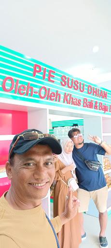 https://horego-prod-outlets-photos.s3.ap-southeast-3.amazonaws.com/horego.com/denpasar-utara/restaurant/dhian-milk-pie/review/thumbnail/af1qipo4adclarxm5yigxqop6mtz2ikpxxozotd-dl5d.jpg