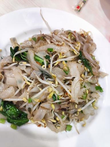 https://horego-prod-outlets-photos.s3.ap-southeast-3.amazonaws.com/horego.com/dukuh-pakis/chinese-restaurant/kwetiaw-medan-akiat-mayjend-sungkono/review/thumbnail/af1qippaibvucu0saopfq5fiff5oki9zfijye_07eri8.jpg