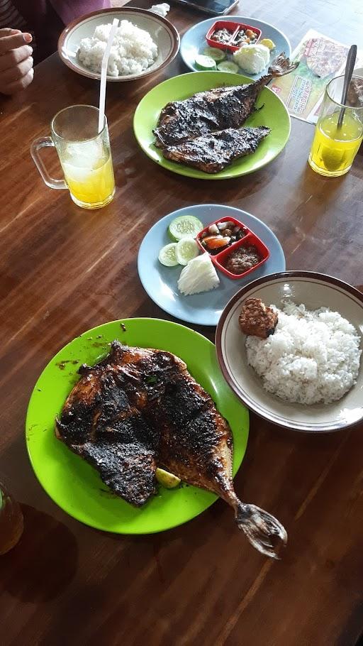 Ikan Etong Bakar Hidayah review