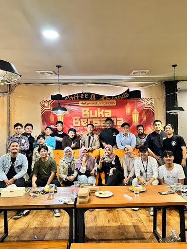 https://horego-prod-outlets-photos.s3.ap-southeast-3.amazonaws.com/horego.com/duren-sawit/coffee-shop/infus-coffee-jakarta-timur/review/thumbnail/af1qipn-gbvzc8ipvpugrbxgf2cxvze2yqgby-l_buij.jpg