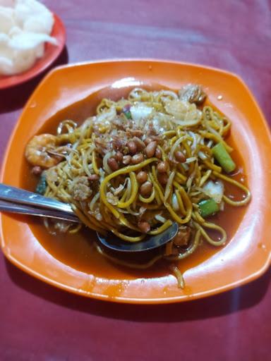 https://horego-prod-outlets-photos.s3.ap-southeast-3.amazonaws.com/horego.com/duren-sawit/restaurant/mie-aceh-asli-adi-pulomas/review/thumbnail/af1qipndtpf2zptwqwzfnunpvm9wa2dx5w4g1pc_sj9f.jpg