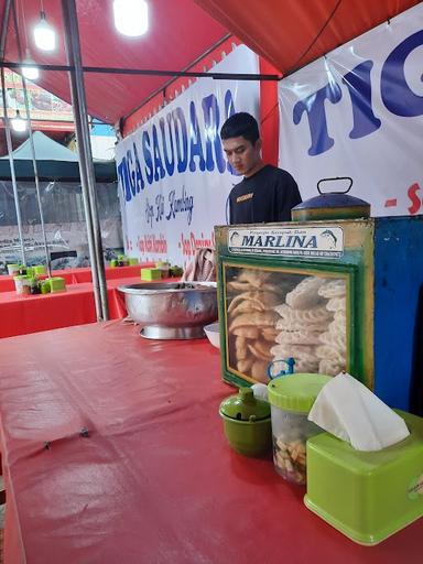 https://horego-prod-outlets-photos.s3.ap-southeast-3.amazonaws.com/horego.com/duren-sawit/restaurant/tiga-saudara-sop-kaki-kambing/review/thumbnail/AF1QipOqqld0BZOaFyaHc0RuayKGRkS1IDiXuRliX_dK.jpg