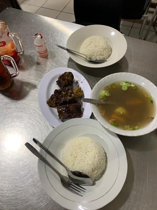 Sop Buntut, Ayam Goreng & Iga Bakar Pak To review