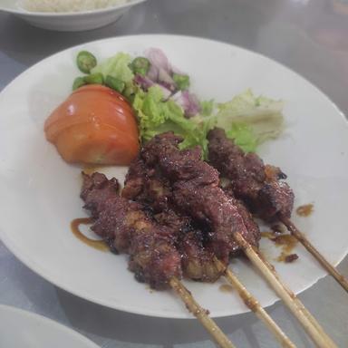 https://horego-prod-outlets-photos.s3.ap-southeast-3.amazonaws.com/horego.com/gajah-mungkur/restaurant/sate-kambing-pak-widodo-sampangan/review/thumbnail/af1qippgeggns6-ukpcjgvroqhg--xtvqsz4vycpzv62.jpg