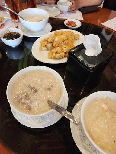 https://horego-prod-outlets-photos.s3.ap-southeast-3.amazonaws.com/horego.com/gambir/chinese-restaurant/bubur-kwang-tung/review/thumbnail/af1qipnpyva73dmyohlmx0nbuufyeveg1pwnlbuo3r1u.jpg