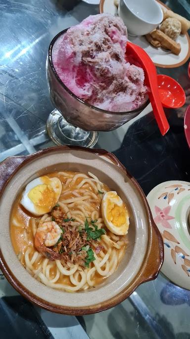 https://horego-prod-outlets-photos.s3.ap-southeast-3.amazonaws.com/horego.com/gambir/restaurant/pondok-wong-palembang/review/thumbnail/af1qipmiowiwbea5w-jt6q4eq8e86ddg7q4k4iwp0cab.jpg