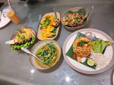 https://horego-prod-outlets-photos.s3.ap-southeast-3.amazonaws.com/horego.com/gambir/restaurant/suan-thai/review/thumbnail/af1qipp5bz9sji38uejng3uc_51szjb3fibcmk-jsqy3.jpg