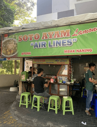 https://horego-prod-outlets-photos.s3.ap-southeast-3.amazonaws.com/horego.com/genteng/restaurant/soto-ayam-lamongan-airlines-mbak-naning/review/thumbnail/af1qipn7q4bafs71hlvid0bvvmtbd_6z5_xi8igghgqd.jpg