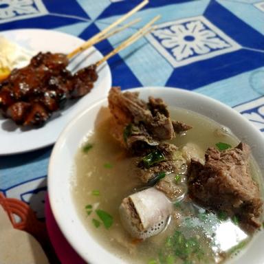 https://horego-prod-outlets-photos.s3.ap-southeast-3.amazonaws.com/horego.com/gondokusuman/restaurant/gemah-ripah-special-masakan-daging-babi/review/thumbnail/af1qipn-234rrdjza-6gvcmklksg0eo11bi5zegjl8pp.jpg