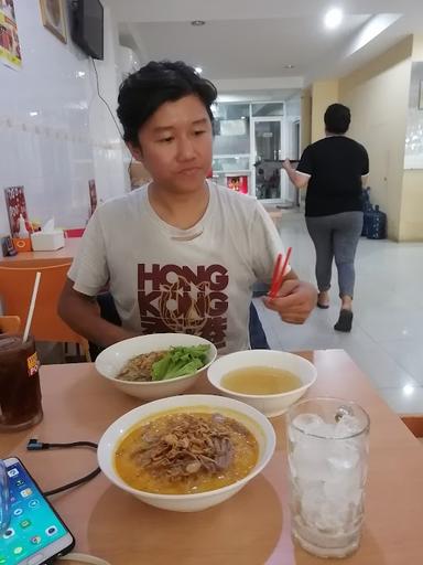 https://horego-prod-outlets-photos.s3.ap-southeast-3.amazonaws.com/horego.com/grogol-petamburan/chinese-restaurant/bihun-bebek-a-eng/review/thumbnail/af1qippgdimgmwnp-j63wz6tayrz-djzti0ctmspdnfo.jpg