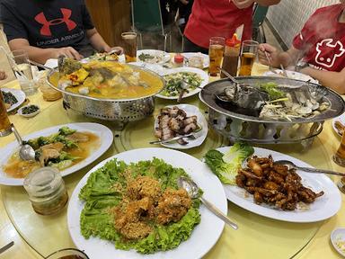 https://horego-prod-outlets-photos.s3.ap-southeast-3.amazonaws.com/horego.com/grogol-petamburan/chinese-restaurant/restoran-chinese-food-ahwa/review/thumbnail/af1qipmq8dh48utz0ltknh_kycq70k8oeeugwv5f2vj4.jpg