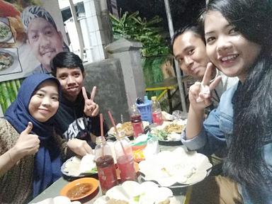 https://horego-prod-outlets-photos.s3.ap-southeast-3.amazonaws.com/horego.com/grogol-petamburan/restaurant/nasi-goreng-inyong-jelambar/review/thumbnail/af1qipphyas21yk3pymdtqlhuvvxm28wdzdk3dcnoa4k.jpg