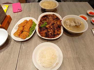 https://horego-prod-outlets-photos.s3.ap-southeast-3.amazonaws.com/horego.com/grogol-petamburan/restaurant/song-fa-bak-kut-teh/review/thumbnail/af1qipoekij2hb5t7csutl7pqqewakwalet5a1my8oz3.jpg