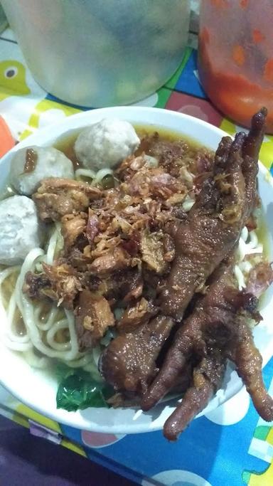 https://horego-prod-outlets-photos.s3.ap-southeast-3.amazonaws.com/horego.com/gunung-pati/restaurant/bakso-mie-ayam-barokah/review/thumbnail/af1qipmi5goucpctufm2k50jpinfmjhk4mkmullwno4v.jpg