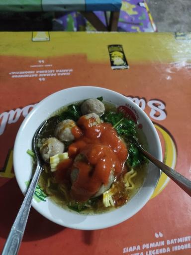 https://horego-prod-outlets-photos.s3.ap-southeast-3.amazonaws.com/horego.com/gunung-pati/restaurant/mie-ayam-bakso-lek-to/review/thumbnail/af1qipn0uk26w1t0vgcl92p4zwewkud_4iyd71tjha6b.jpg