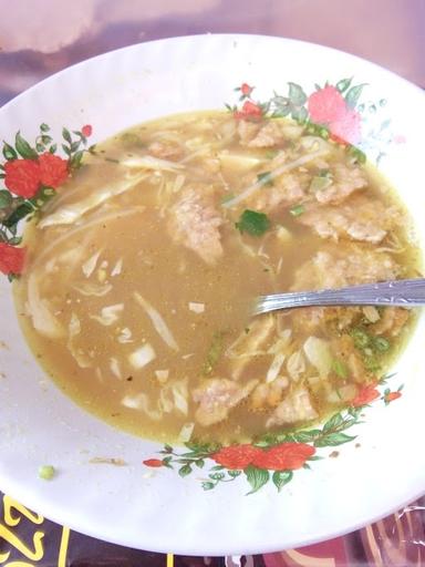 https://horego-prod-outlets-photos.s3.ap-southeast-3.amazonaws.com/horego.com/gunung-pati/restaurant/soto-ayam-suroboyo-cak-fandhik/review/thumbnail/af1qipn3cdkai_pqweu0s7grb9lpakbq2xgtvbgnahh9.jpg