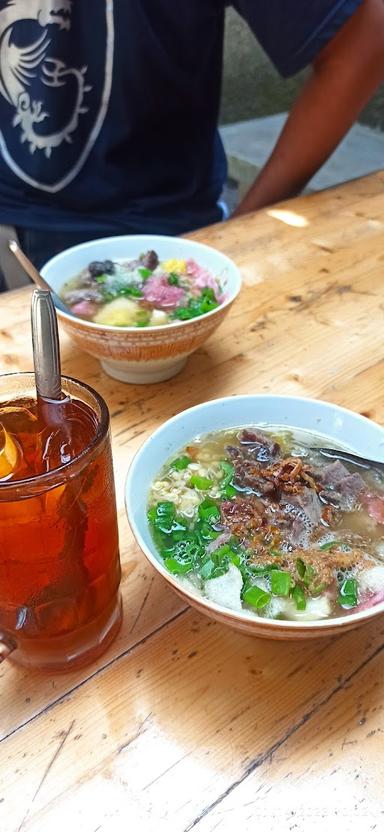 https://horego-prod-outlets-photos.s3.ap-southeast-3.amazonaws.com/horego.com/gunung-pati/restaurant/soto-sokaraja-warung-latar/review/thumbnail/af1qipmd1qbpm2iuxia47-w5loy17kptmbigtb5ckd-3.jpg