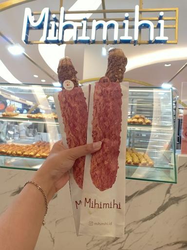 https://horego-prod-outlets-photos.s3.ap-southeast-3.amazonaws.com/horego.com/ilir-timur-i/bakery/mihimihi-palembang-icon/review/thumbnail/af1qipmydohzcnzd1h7u0okwa0oahxsffvh7v18rt9i.jpg