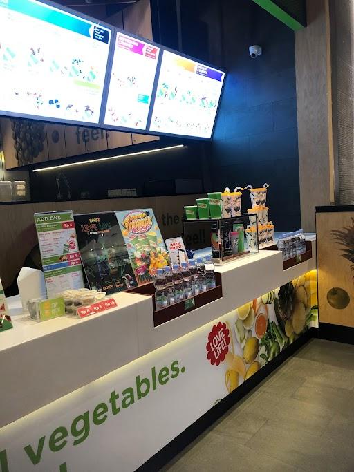 Boost Juice - Æon Mall Tanjung Barat review