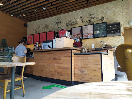 Starbucks - Jagakarsa review