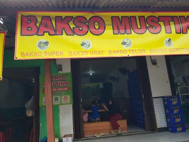 https://horego-prod-outlets-photos.s3.ap-southeast-3.amazonaws.com/horego.com/jatiasih/restaurant/bakso-mustika-jati-asih/review/thumbnail/af1qipncetihedqsz53ki-mpmp8oj2edrez0jst6q5yg.jpg